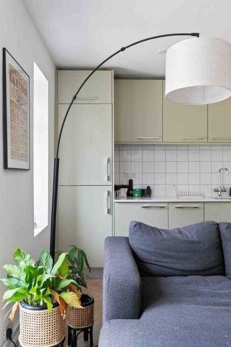 Modern 3 Bed Apartment In Tottenham London Exterior foto