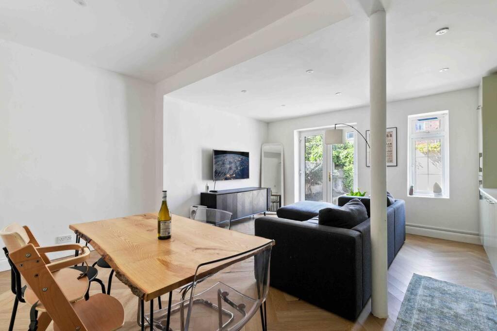 Modern 3 Bed Apartment In Tottenham London Exterior foto