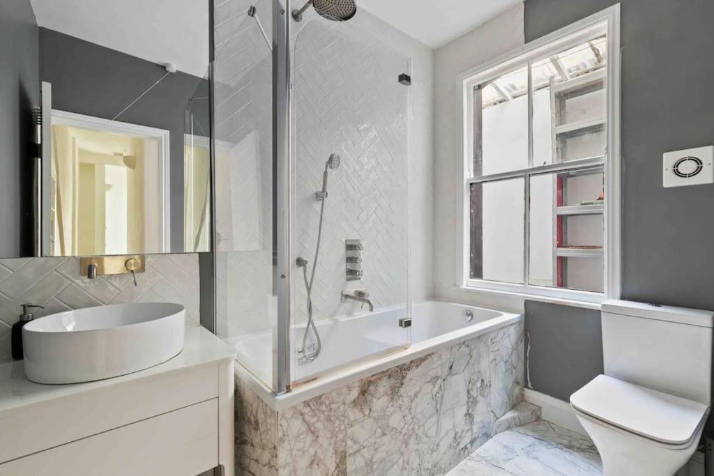 Modern 3 Bed Apartment In Tottenham London Exterior foto